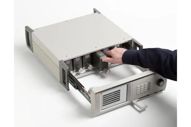 FLUKE_6270A Pressure Controller  Calibrator